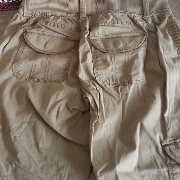 Capris - Picture 3 of 3